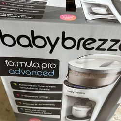 Baby Brezza Formula Pro Advanced Formula Dispenser Machine-White New open Box