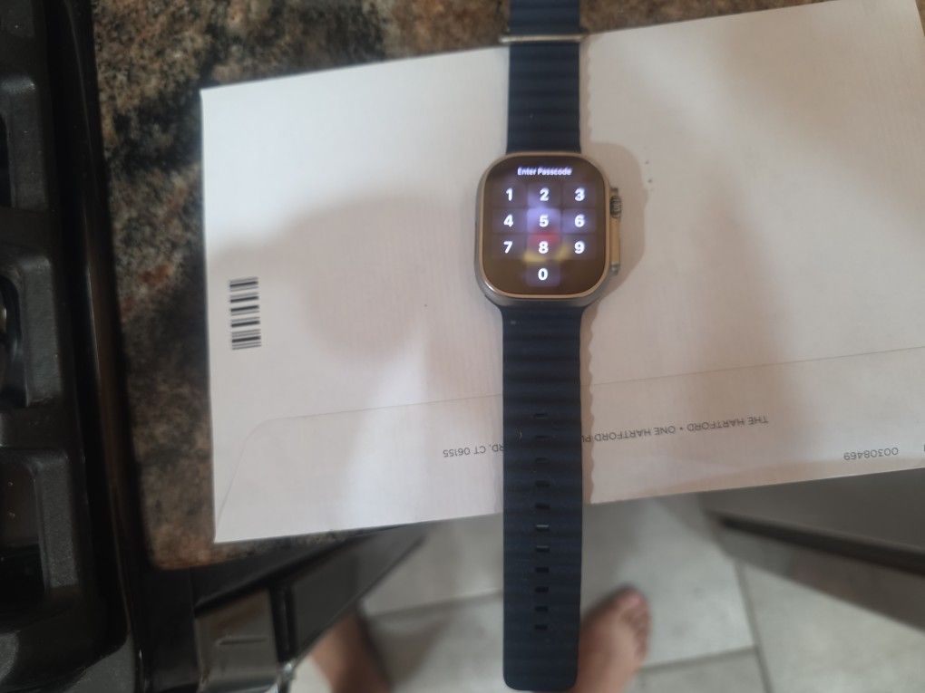 Apple Watch Ultra 2 49 MM Titanium