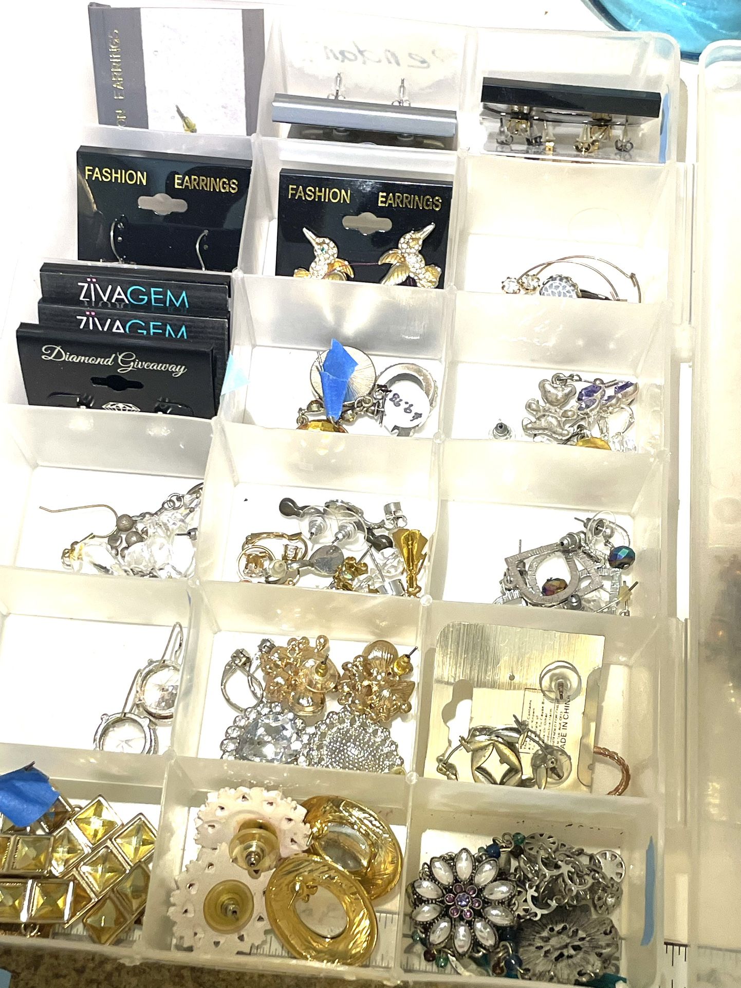 Dazzling Lot Of Crystal Earrings Ziva…