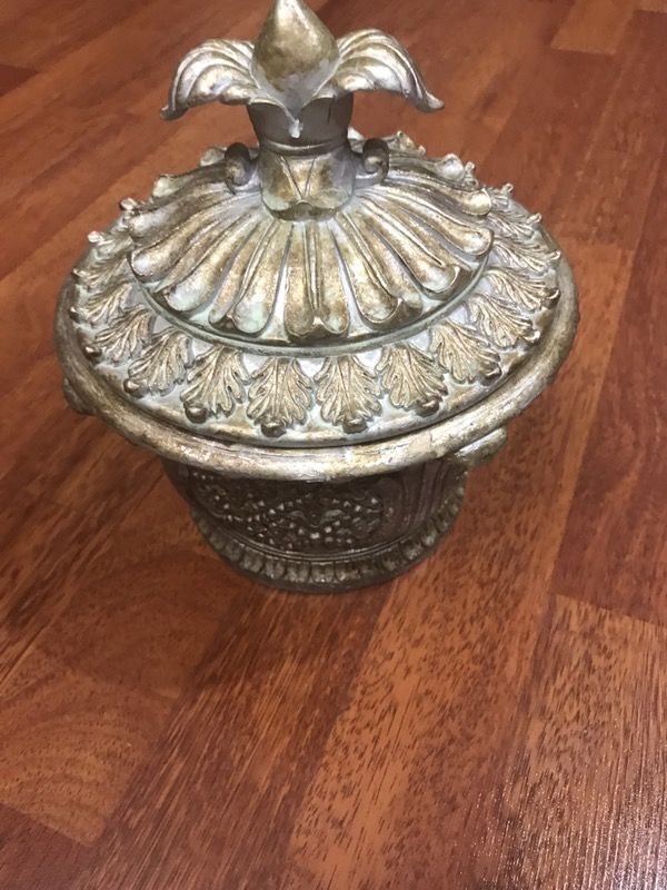Lots of housewares for sale $10-$75