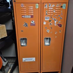 2 Lockers