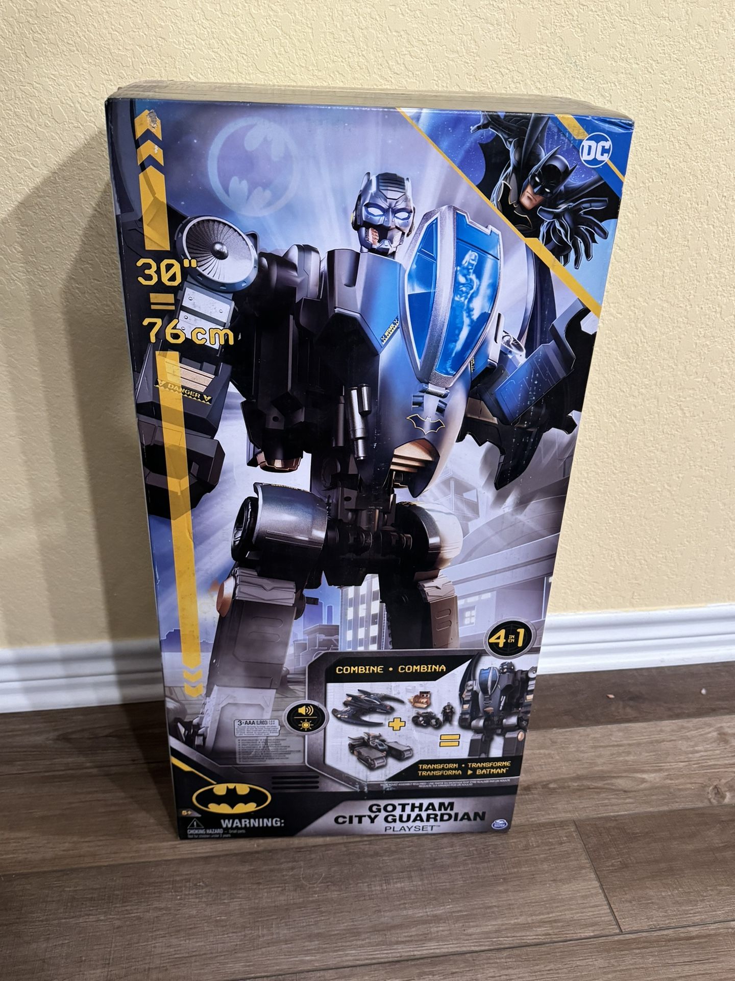 Dc Comics Batman, Gotham City Guardian Playset, 4-in-1