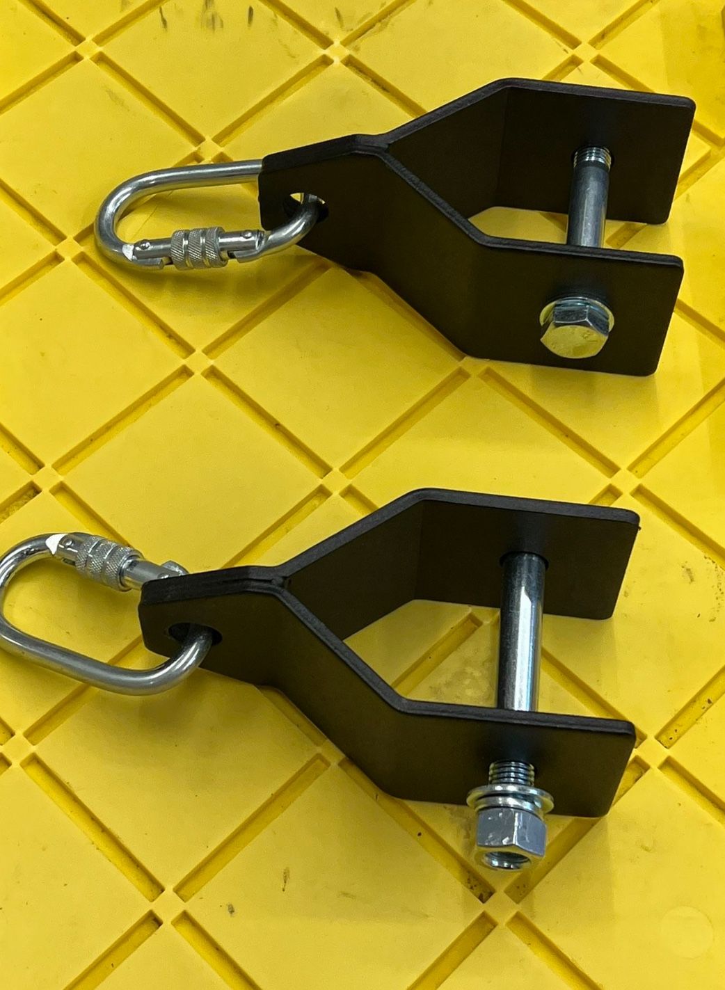 Squat Rack Shackles