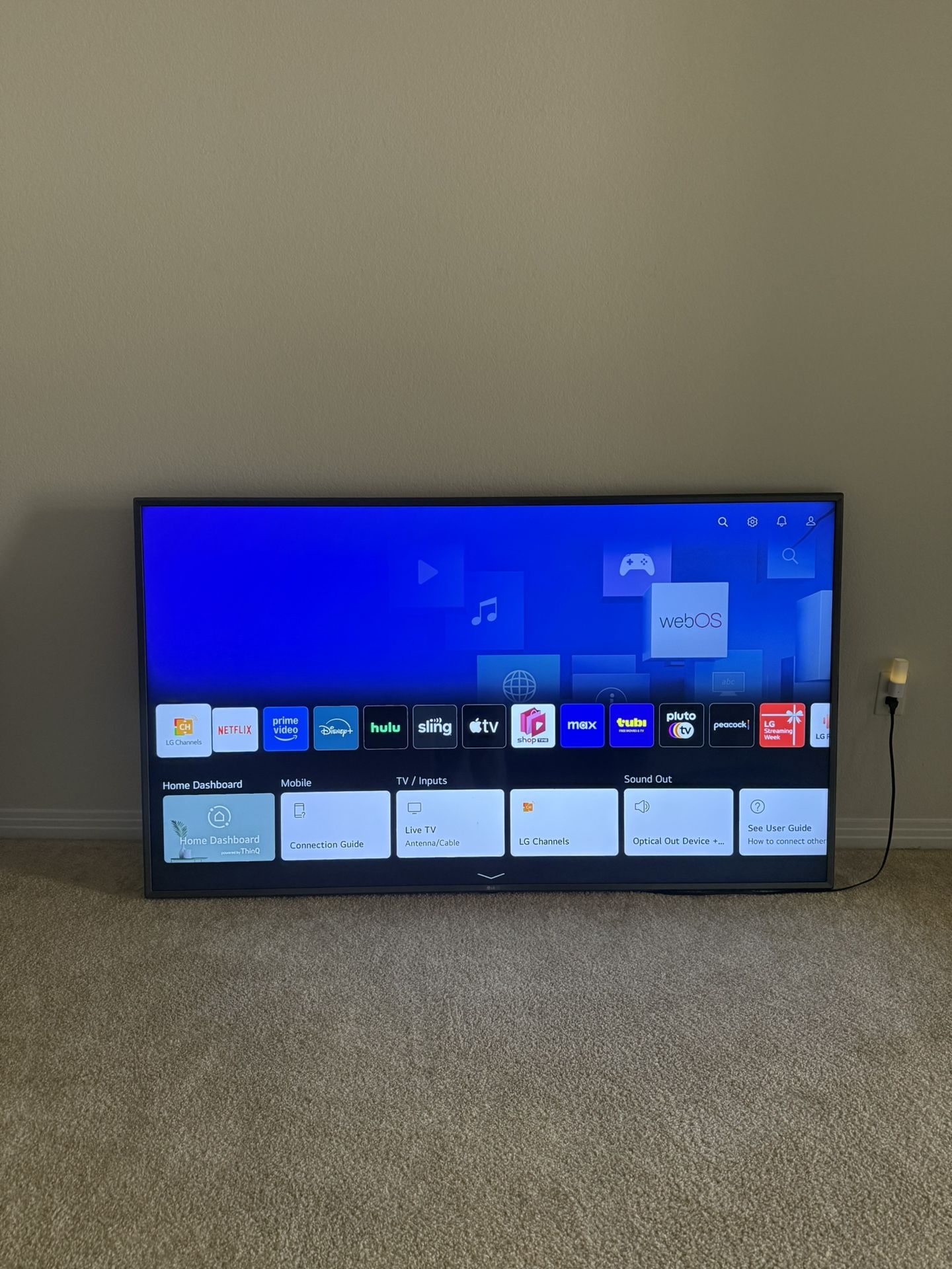 LG tv 80inch