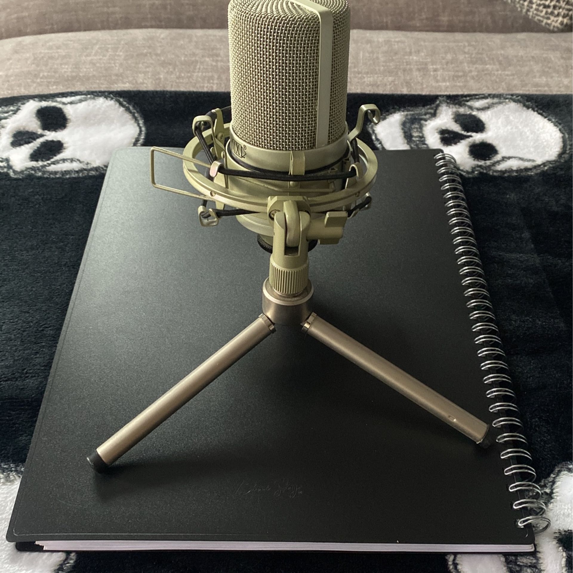 MXL Mic 990