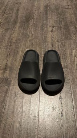Adidas Yeezy Slides