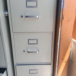 Filing Cabinets 