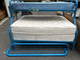 Bunk bed