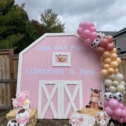 Barn and cutout Animals  Party Decor 