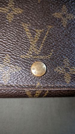 Authentic Vintage Louis Vuitton Monogram Tresor Wallet (2002)