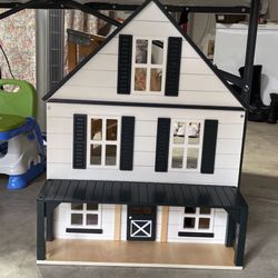 Pottery Barn Glenview Dollhouse