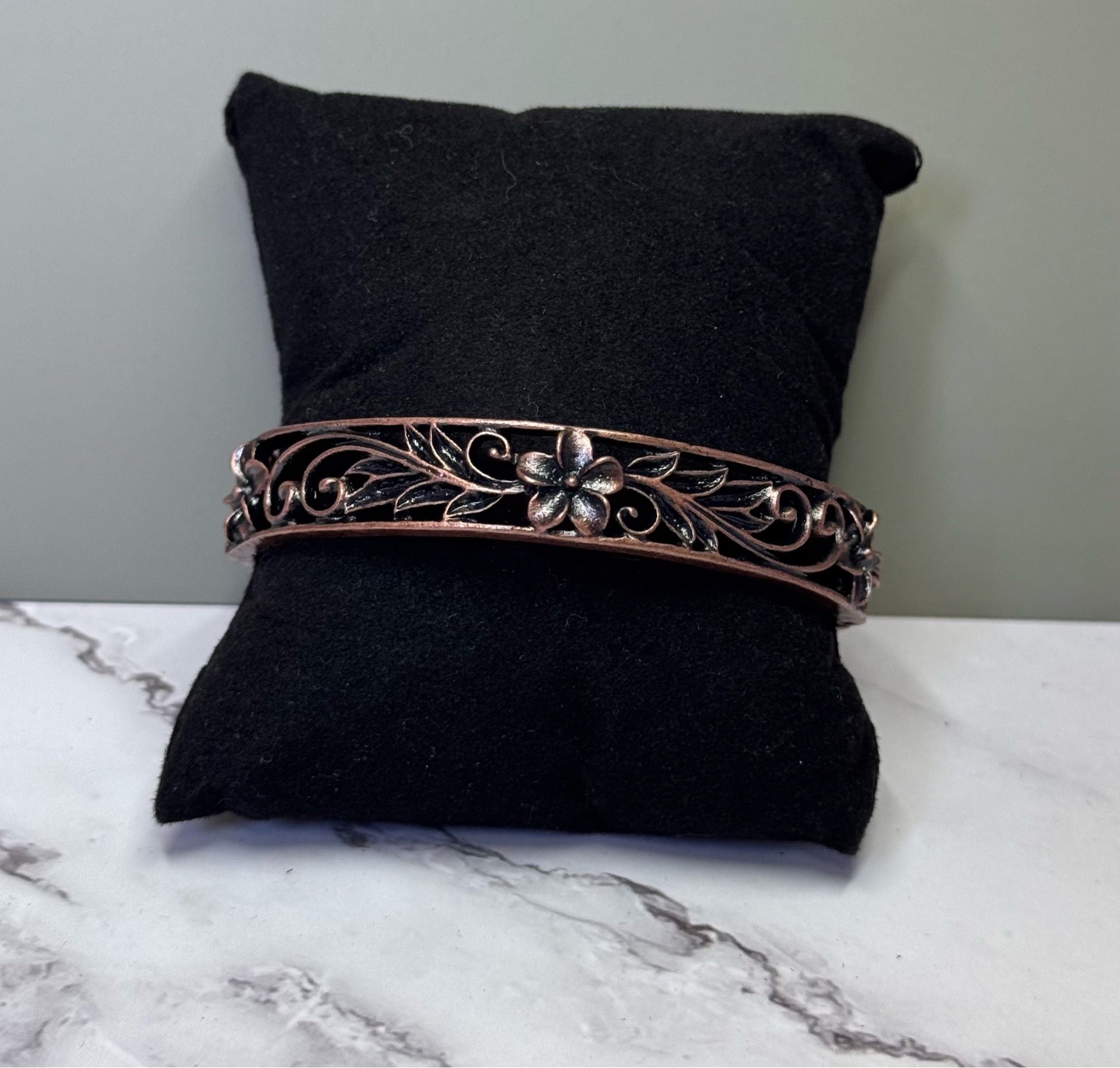 Floral Metal Bracelet
