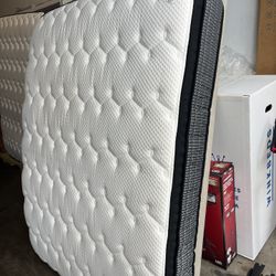 Full-size mattress, boxspring, and bedframe