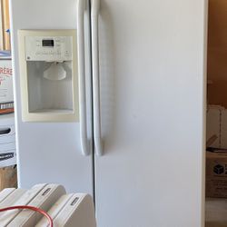 Refrigerator Freezer White