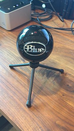 Blue microphone snowball