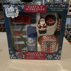 Christmas Fairy Garden Kit Santas Workshop 9 Pieces Including Snow in a Can NIB