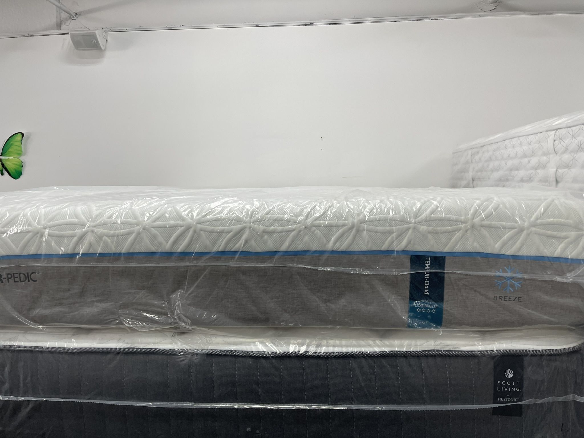 🎊🎉KING SIZE TEMPURPEDIC PLUSH COOL GEL 🎊🎉