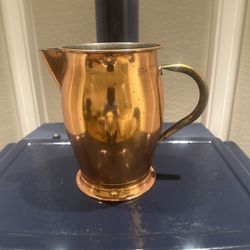 Vintage copper Pitcher/Vase/Planter, 8”x5”