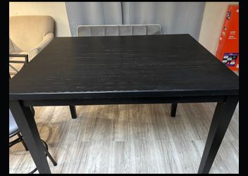 Tall Table And Bar Stools