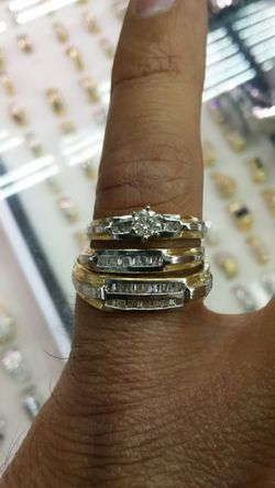 14k Gold diamonds wedding ring set 3 11.3 grams