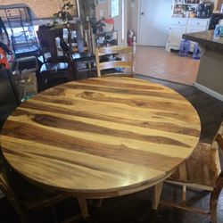 Round Dinning Table 