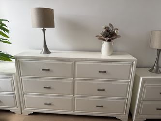 Dresser And 2 Nightstands