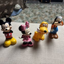 Set of 4 Disney plastic figures playset 4.4-5.5” Mickey Minnie Pluto Goofy