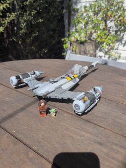 Lego Mandalorian's N-1 Starfighter