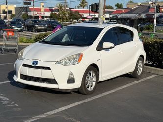 Toyota Prius $6900