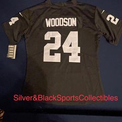 WOMENS STITCHED LAS VEGAS RAIDERS JERSEY SIZE SMALL UP TO 2XL Ships Same Day If Ordered Before 3pm PST