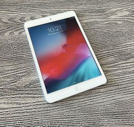 Apple iPad Mini 2 in excellent condition-Unlocked- Low Price. Only $20