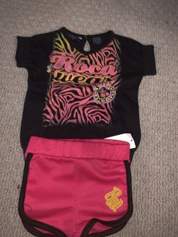 New 2 piece Rocawear infant girls size 3/6 months. Never worn