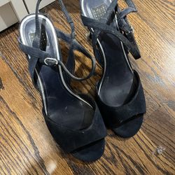 White House Black Market Navy Heels Size 9.5 