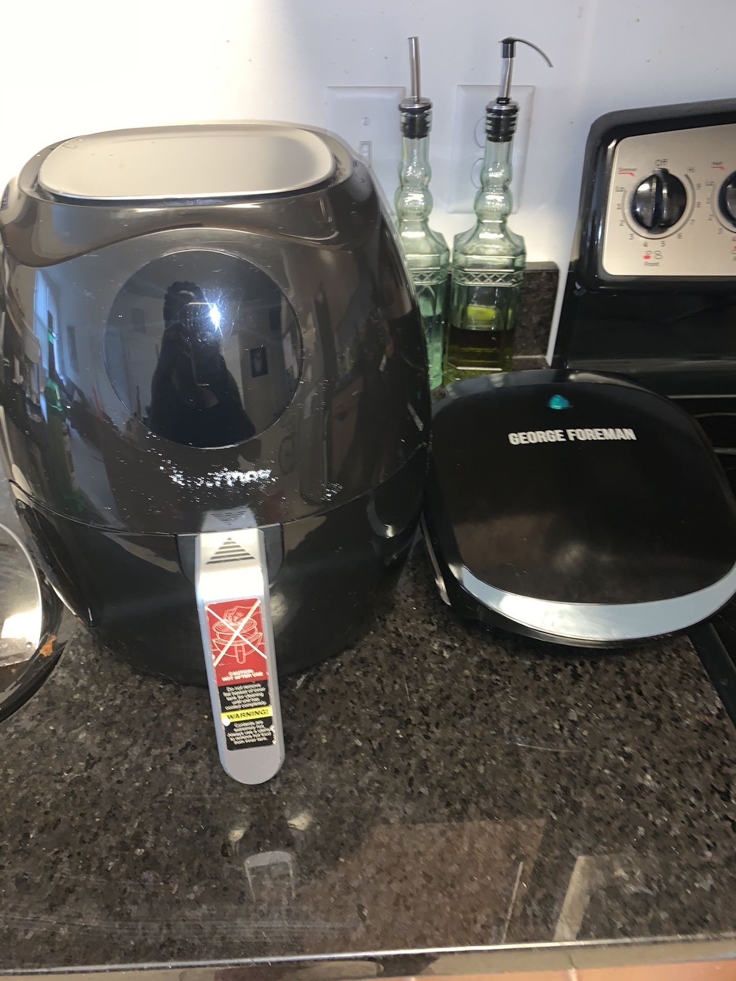 Chefman 3.7 Quart Air Fryer and George Foreman Grill
