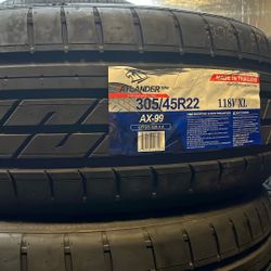 305/45R22