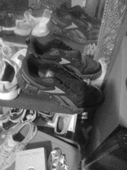 Reeboks(BRAND NEW)10.5