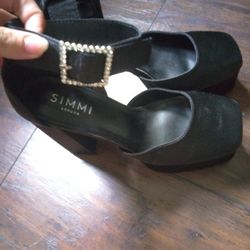 SIMMI London Heels Sz 9