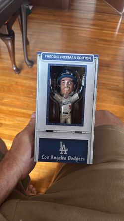 Freeman Bobblehead SGA