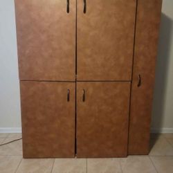 Storage/Cabinets 