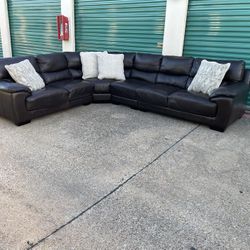 Free Delivery - Modern Leather Sectional Set
