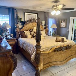 Gorgeous! King Size bedroom Set, By Michael, Amini /Collezione  Europa