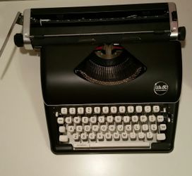 We R Memory Keepers Typewriter