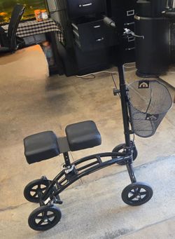 Knee scooter