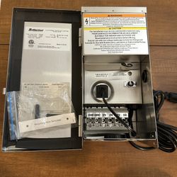 150W Low Voltage Landscape Transformer – ETL Listed Transformador de Bajo Voltaje para Jardín de 150W – Nuevo y Certificado ETL