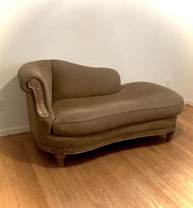 Small Chaise