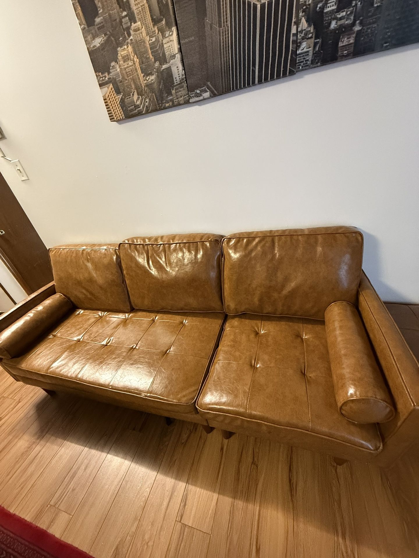 POLY & BARK Napa Leather Couch – Right-Facing Sectional Leather Sofa - Tufted Back Full Grain Leather Couch with Feather-Down Topper On Seating Surfac