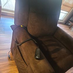 La Z Boy Lift Chair 