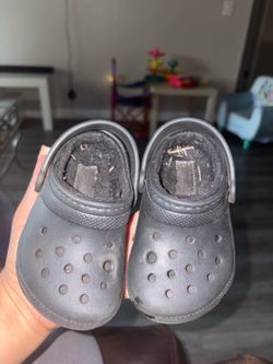 Toddler crocs