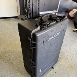 Pelican 1650 case in great shape!