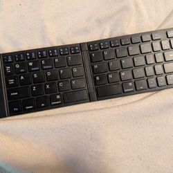 Folding Bluetooth Keyboard - Works Great